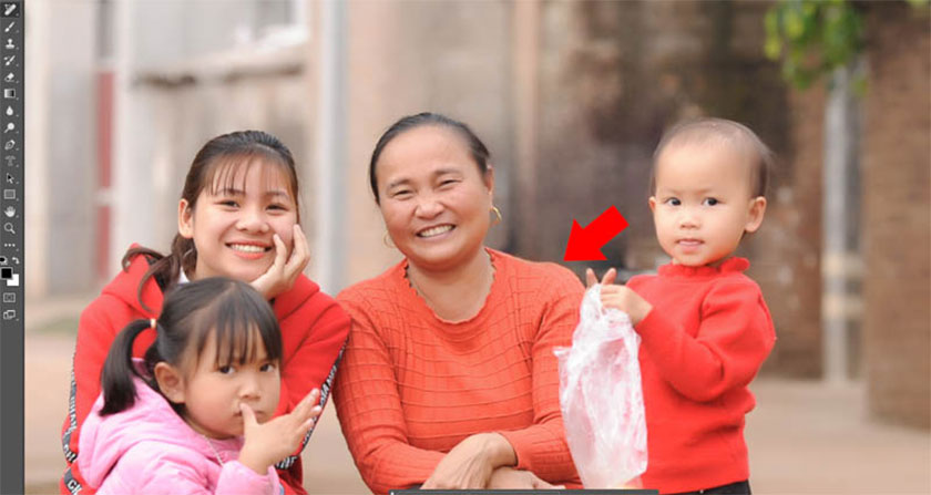 Photoshop will immediately erase the excess