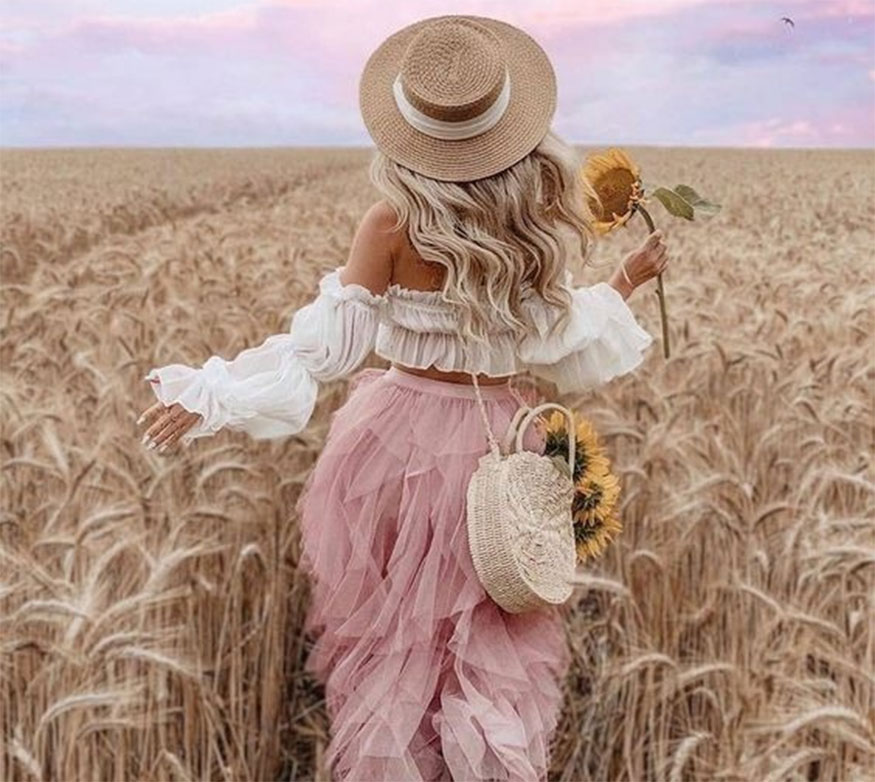 Follow me pose 