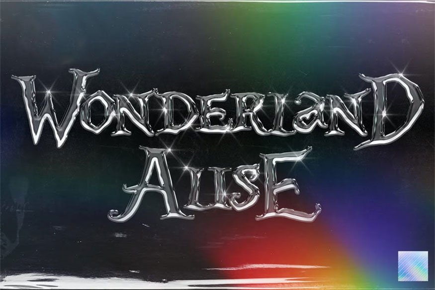 Hyper-realistic reflective text effect 